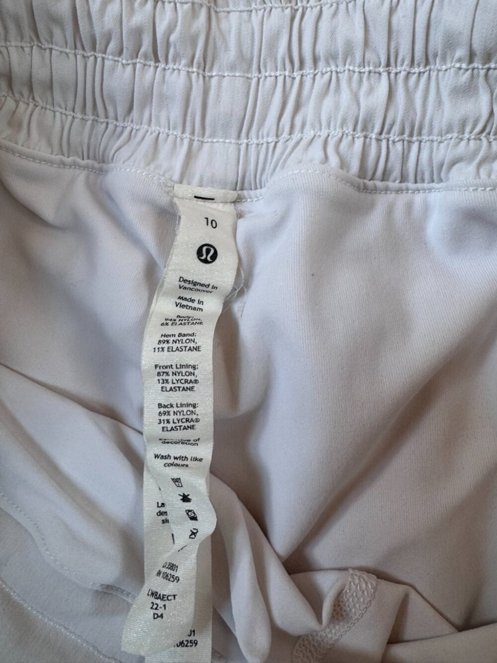 Size 10 Hotty Hot High Rise Skort - Picture 3 of 4